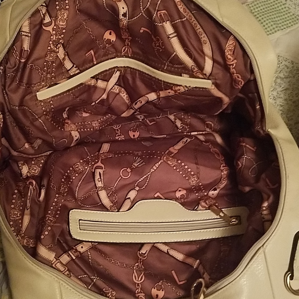 Purse - Picture 4 of 8